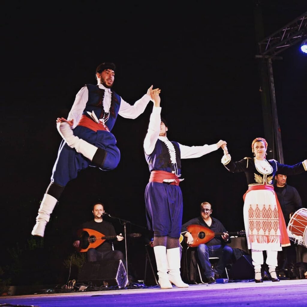 Cretan dance, pentozali