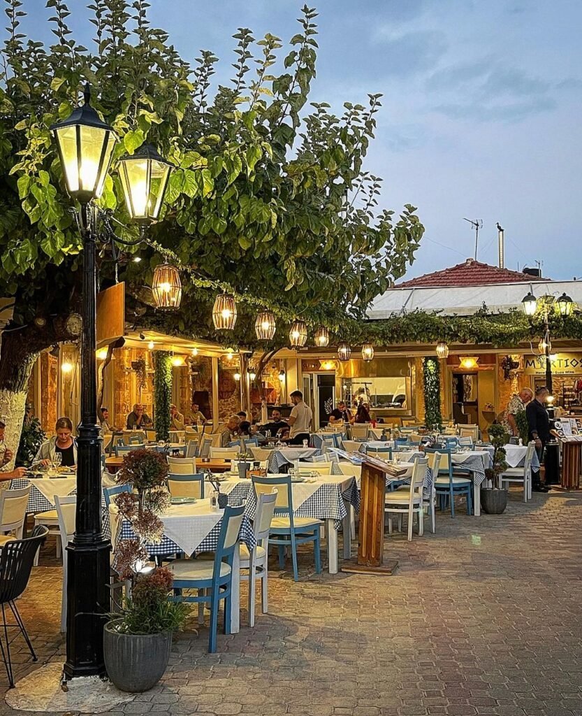 Dinner al fresco in Crete