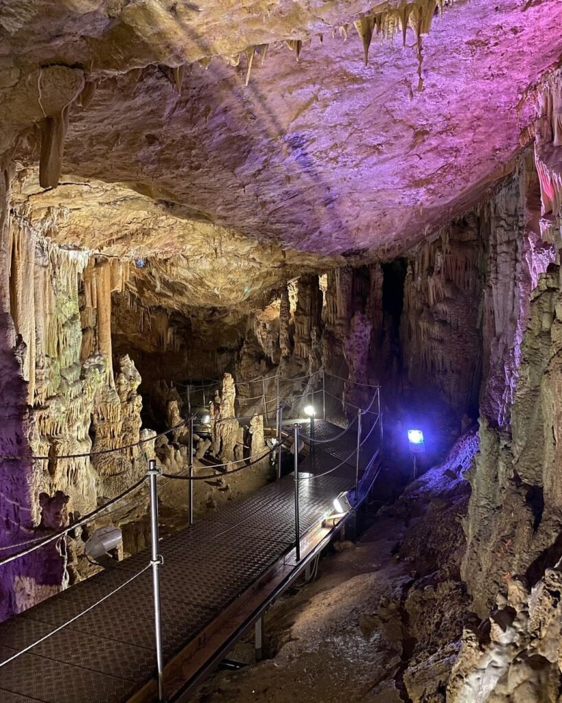 Sfentoni cave crete