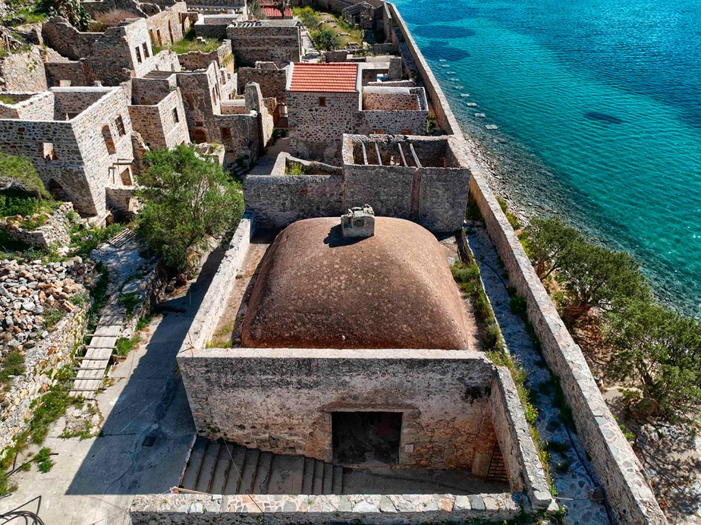 The garrison building, used as a disinfection chamber during the Leper Colony period. 