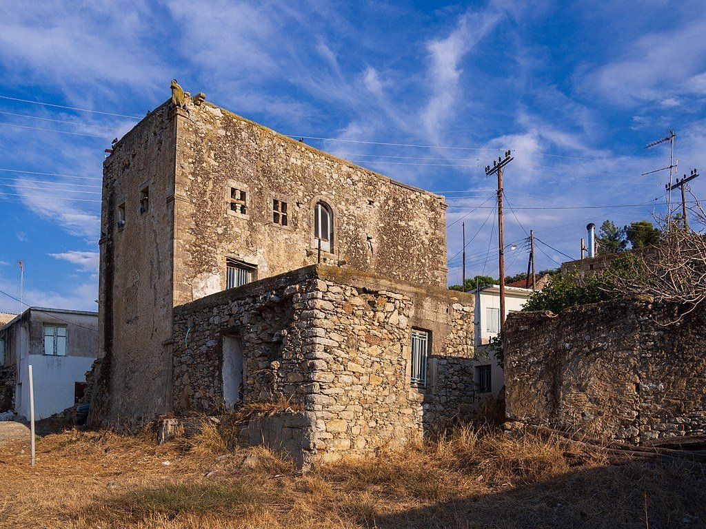 A historic building in Kouses, a village that played a significant role during the Turkish occupation as a domain of the crypto-Christian Kourmoulis family. The village also housed a Secret School, preserving its cultural and religious identity. 