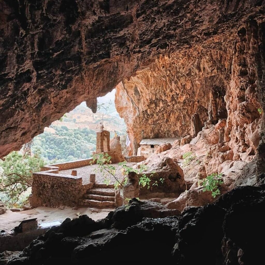 As you exit the tunnel in Topolia Gorge, look up to your right—you’ll spot this cave. Inside, you'll find the entrance to the Agia Sofia church, a unique chapel nestled within the rock itself.