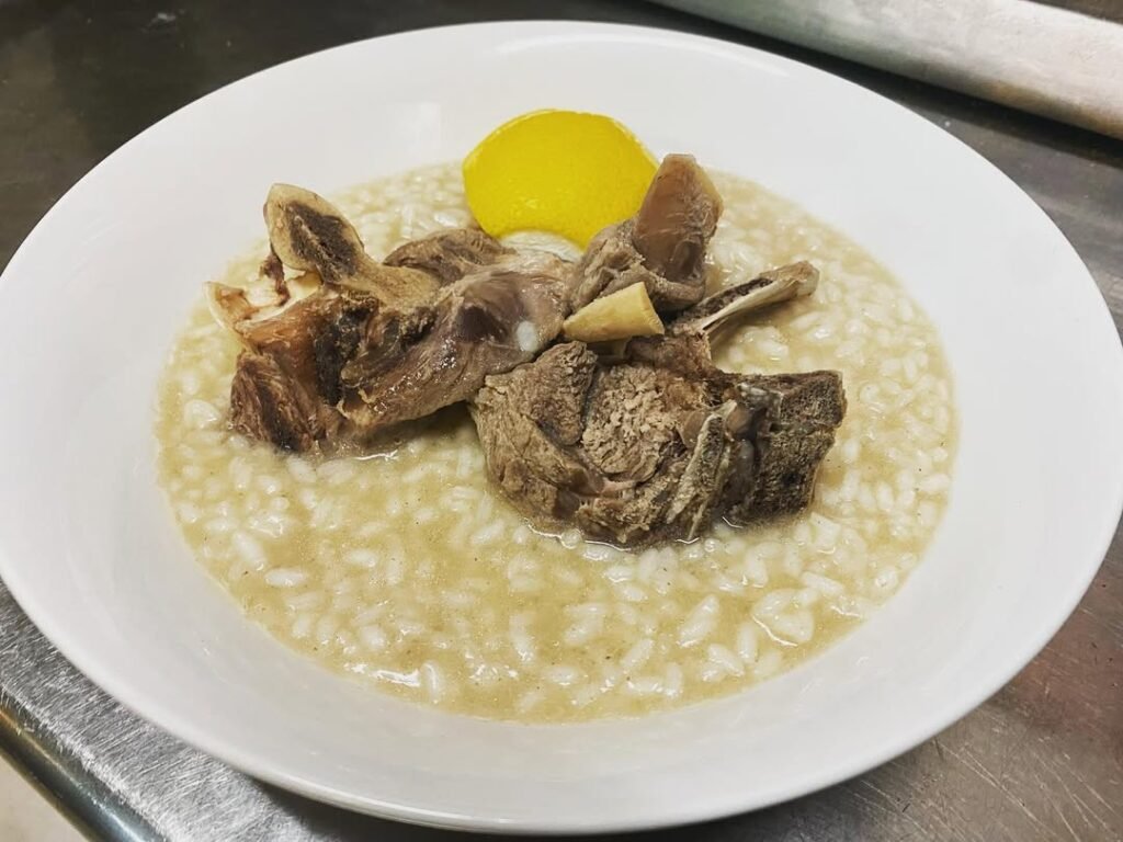 A dish once reserved for weddings, this luxurious rice cooked in lamb or goat broth with rich stakovoutiro is a true taste of Cretan hospitality. 