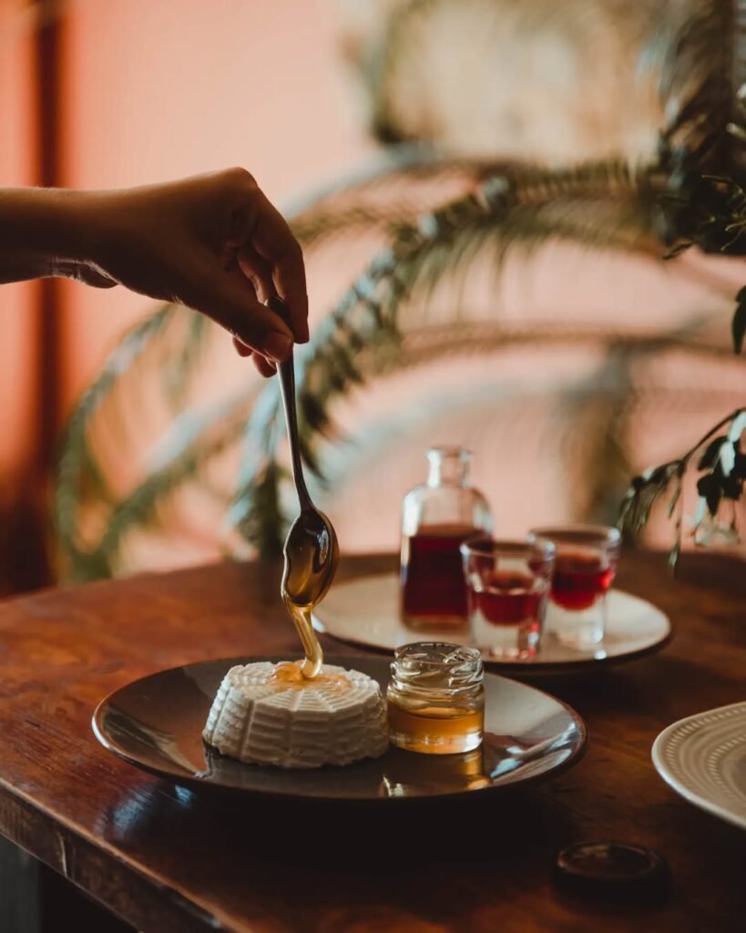 Soft Cretan cheese drizzled with golden honey – a simple yet divine combination that captures the island’s love for pure, local flavors. Best enjoyed slowly, with a glass of raki and good company. 