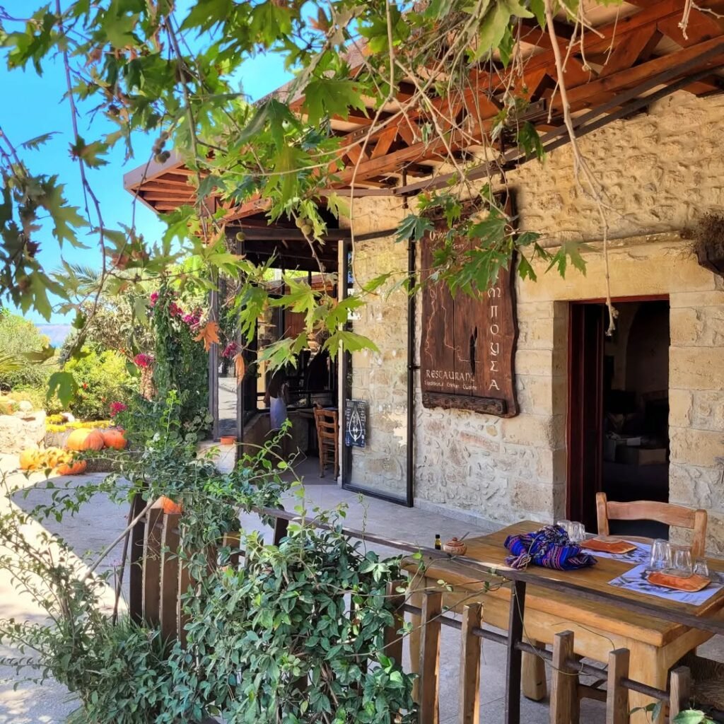 Tucked away in the quiet village of Kaliviani, Gramvousa restaurant is a charming stop for traditional Cretan cuisine in a rustic garden setting. A lovely break during your journey through western Crete. 