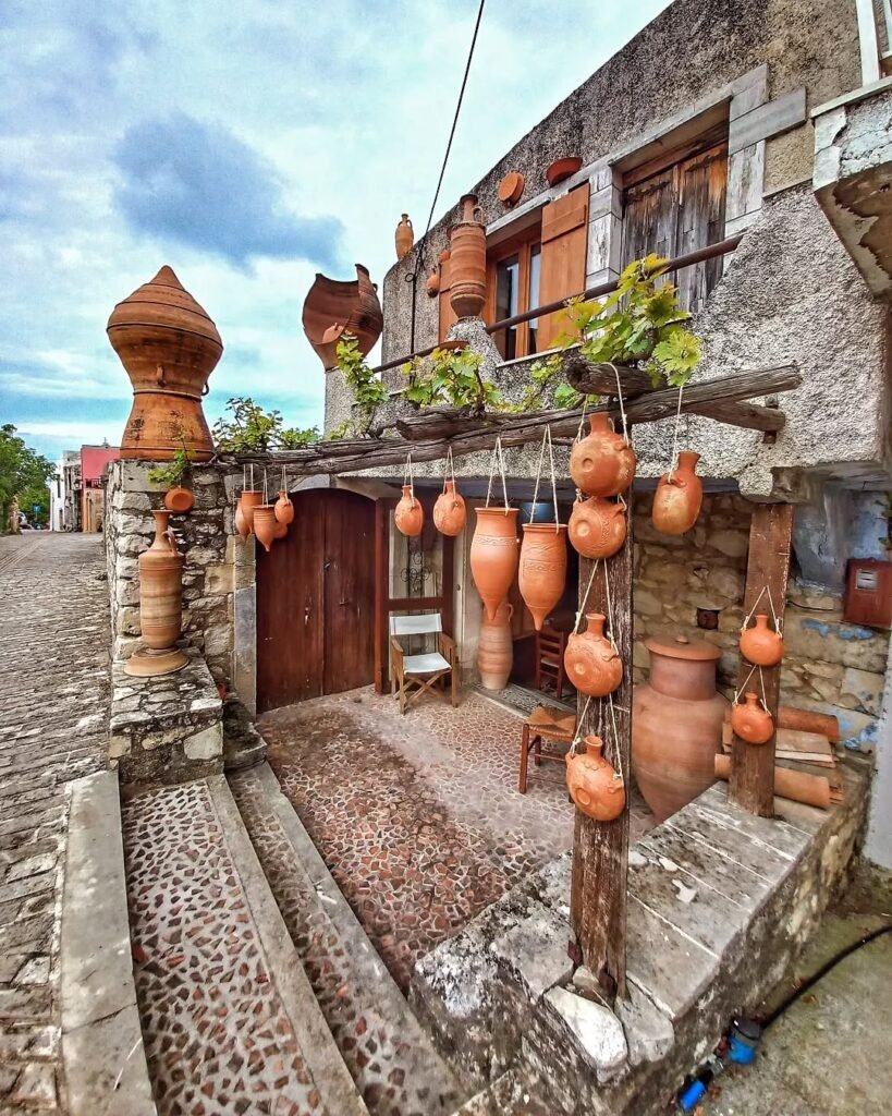 Margarites is a village where even the walls and balconies speak through clay—each pot a tribute to Crete’s living tradition of craftsmanship and creativity. 