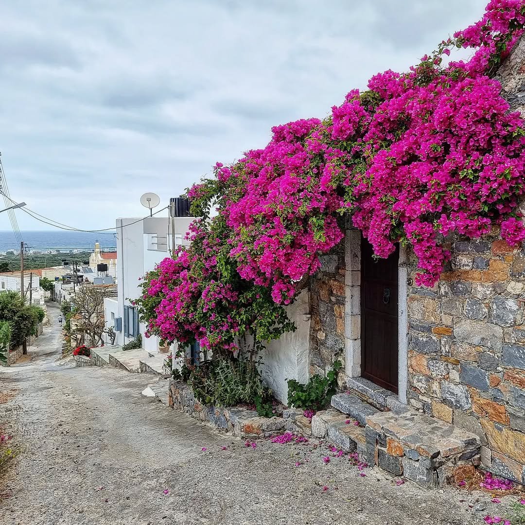 Authentic villages in Crete, tourist traps to avoid