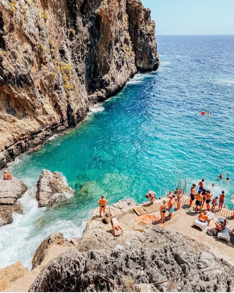 Crystal-clear waters offer the perfect natural thalassotherapy center that ancient Greek doctors would have prescribed for healing. 