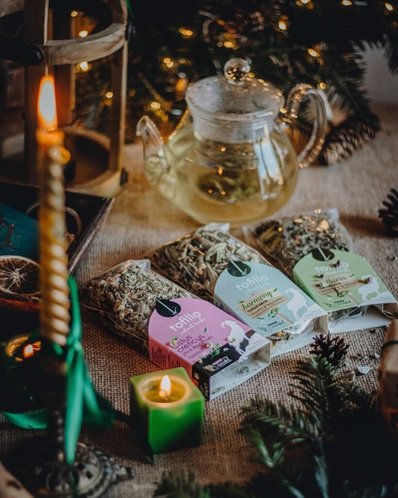 Tofillo's herbal tea blends beautifully packaged and ready to gift, a perfect way to share the healing power of authentic Cretan and Greek herbs with loved ones. When sourcing matters, Tofillo offers a thoughtfully curated selection of organic herbs, essential oils, culinary salts, and wellness blends. 