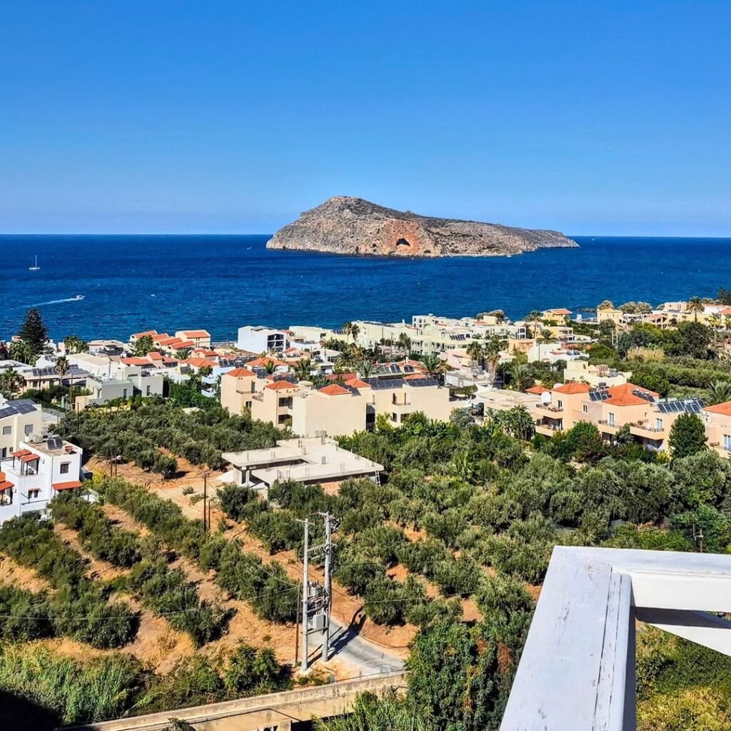 Platanias today, a peaceful coastal village just outside Chania that hides a remarkable WWII story beneath its hills. 