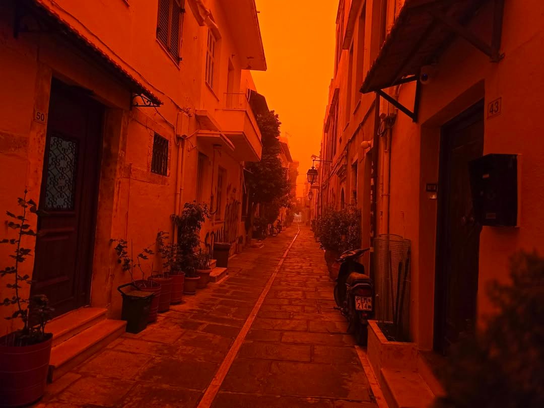 Rethymno saharan dust storm Crete April 2026
